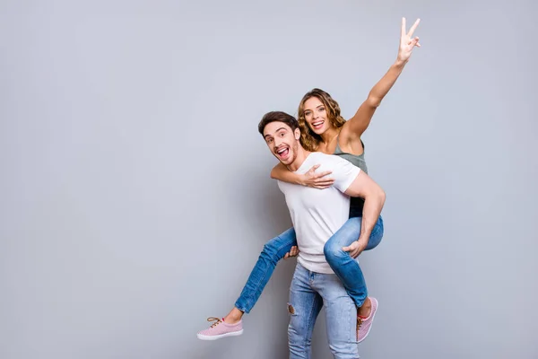 Olá Olá Retrato Com Espaço Cópia Lugar Vazio Casal Tranquilo — Fotografia de Stock