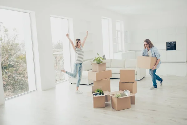 Drömmar Går Uppfyllelse Efterlängtade Ögonblicket Beställa Möbler Dag Boende Gläds — Stockfoto