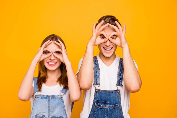 Close Van Portret Van Speelse Schattige Jonge Leuk Paar Grappige — Stockfoto