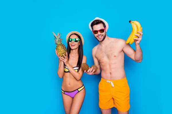 Jeune Charmante Dame Vêtue Maillot Bain Tient Ananas Debout Côté — Photo