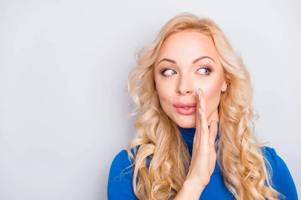 Porträt Einer Hübschen Trendigen Charmanten Reizenden Netten Sexy Niedlichen Blonden — Stockfoto