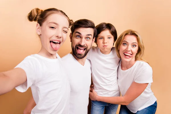 Auto Retrato Jovem Atraente Adorável Bela Família Sorridente Pai Barbudo — Fotografia de Stock