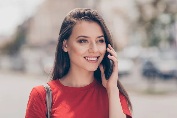 Portrait of nice charming attractive cute young smiling girl out — Stock Photo, Image