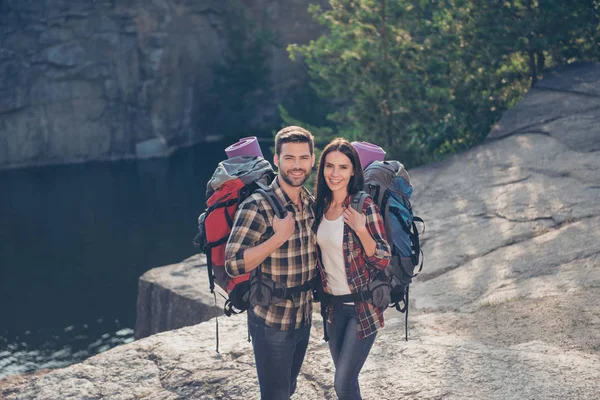 Two people, wanderers on expedition, hiking, exploring. Girl and — Stock Photo, Image