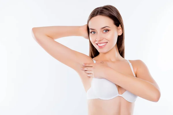 Achselhöhlenepilation Laser Haarentfernung Enthaarung glatte, klare Haut — Stockfoto