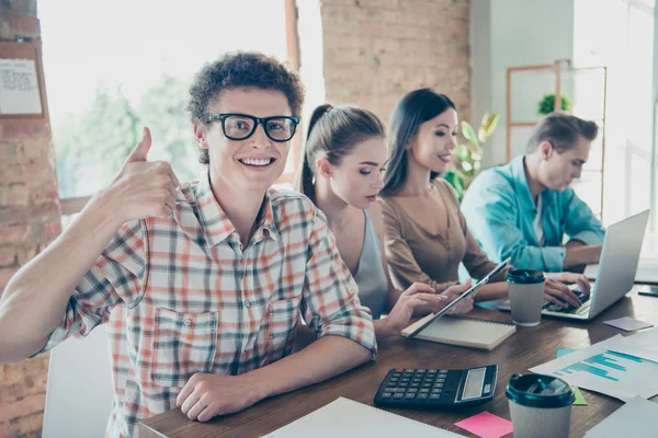 Four cheerful glad business people, friends, entrepreneurs at me — Stock Photo, Image