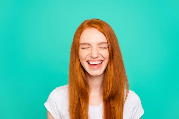 Mänsklig reaktion, känslor koncept. Närbild porträtt av vackra, — Stockfoto