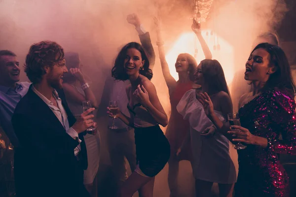 Vamos dançar toda a noite Descuidado, despreocupado, sonho, sonhador senhora aga — Fotografia de Stock