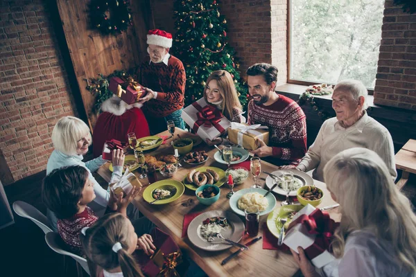 En yüksek açı toplama, Toplantı noel görünümünü yukarıda. Çok güzel l — Stok fotoğraf