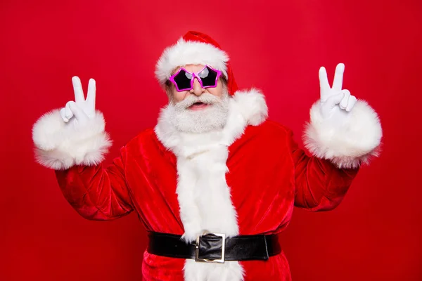 Neşeli Pozitif Funky Yaşlı Şık Olgun Santa Şapkalar Kostüm Gözlüklü — Stok fotoğraf