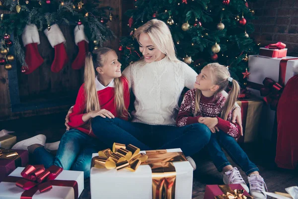 Hogy noel szeretnék tündér eve jön valódi teljes láb méretű test, vidám — Stock Fotó