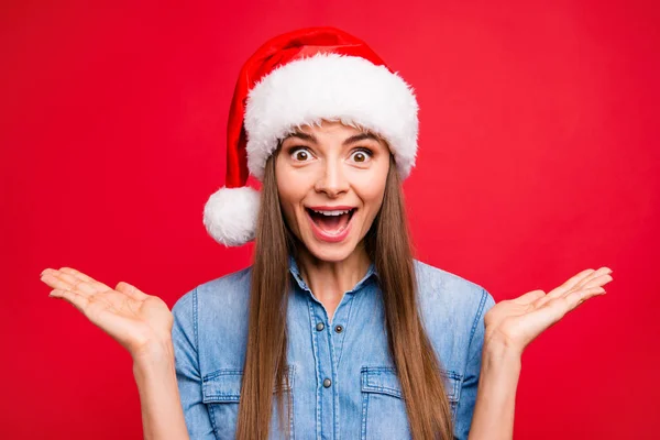 Retrato de agradável bonito alegre engraçado positivo emoção atraente — Fotografia de Stock