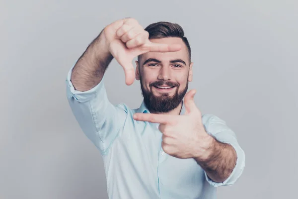 Primer plano foto retrato de excitado alegre cerda unshaven stu — Foto de Stock