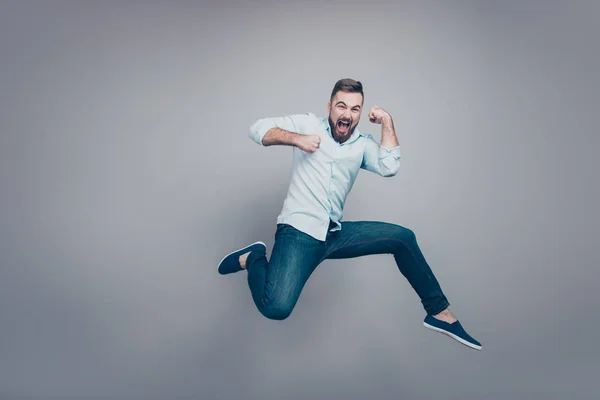 Longitud completa tamaño del cuerpo estudio foto retrato de emocionado alegre — Foto de Stock