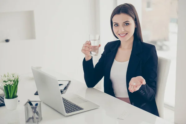 Porträt von schönen schönen attraktiven entzückenden fröhlichen Dame Mann — Stockfoto