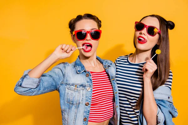 De cerca foto de retrato de dos hermoso sueño bonito atractivo —  Fotos de Stock