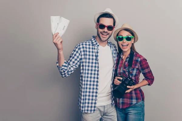 Retrato de dois encantador atraente alegre alegre pessoas marido — Fotografia de Stock