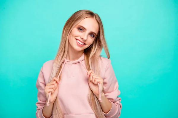 Close-up foto van vrij aantrekkelijk ze haar armen van de dame houdt van pa — Stockfoto