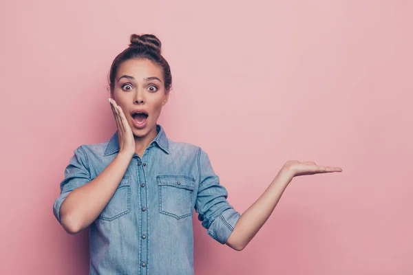 Porträt von ihr sie nett nett reizend charmant cheerfu — Stockfoto