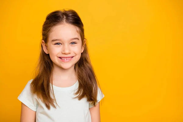 Portrait of her she nice-looking cute winsome sweet attractive lovely pretty cheerful cheery positive caucasian pre-teen girl isolated over bright vivid shine yellow background — Stock Photo, Image