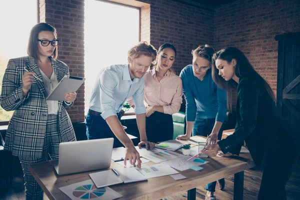 Close up photo business people she she he he his stand around table with documents sheets papers discutir development finance collar investment all dressed in formal wear jackets and shirts — Foto de Stock