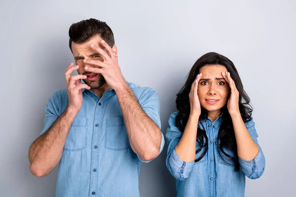 Close up portrait amazed two people she her he him his couple lady guy gesturing look oh no expression unbelievable unexpected wear casual jeans denim shirts outfit clothes isolated grey background — Stock Photo, Image