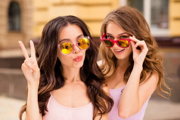 Close up photo of sweet elegant lifestyle lady travel students long hair trip free time make v-signs touch bright modern specs satisfied confident dream dreamy inspired pastel outfit town center — Stock Photo, Image