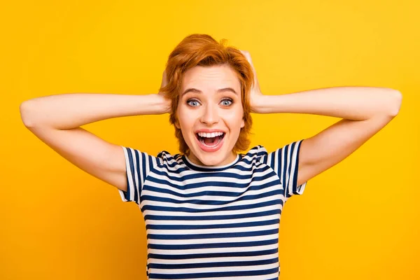 Close up foto bonita incrível ela sua senhora mãos braços levantados cabeça ganhou loteria prêmio grito gritando usando casual listrado branco azul t-shirt roupa isolada amarelo brilhante fundo — Fotografia de Stock