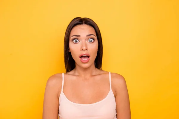 Close up photo beautiful amazing she her lady opened mouth big eyes full fear epic fail speechless mute silent wear casual pastel tank-top outfit clothes isolated yellow bright vibrant background — Stock Photo, Image