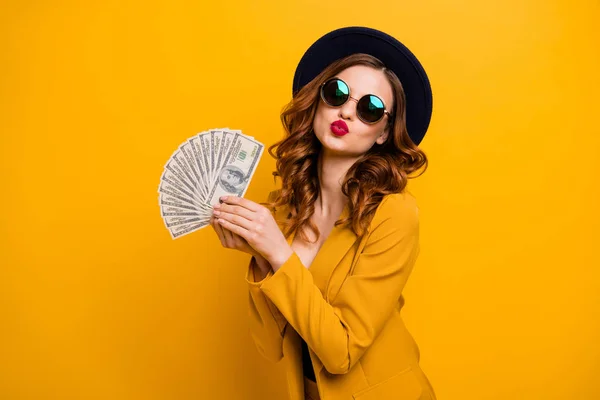 Close up photo beautiful she her lady abroad vacation traveler red allure kiss buy present gift fan usa bucks sale discount high social status wear specs formal-wear isolated yellow bright background — Stock Photo, Image