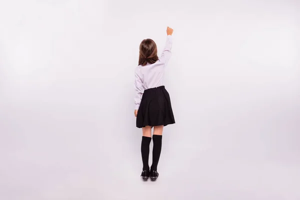 뒤로 뒤로 뒤 전신 몸 크기보기 초상화 그녀의 좋은 매력적인 손질 부지런한 사전 십대 소녀 쓰기 운동 보드에 고립 된 밝은 흰색 회색 배경 — 스톡 사진