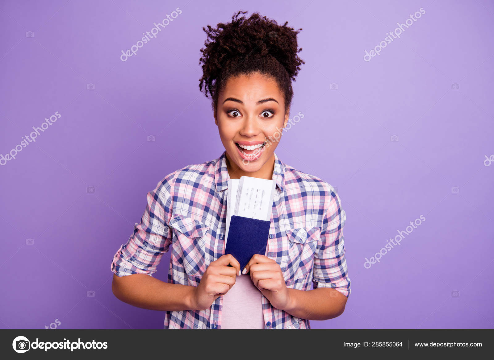 Portrait Of Crazy Wonder Funny Lady Scream Shout Wow Omg