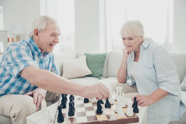 Бебі-бумери (1945-1963)