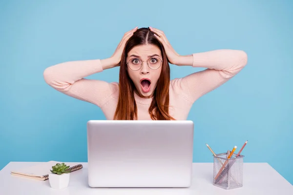 Close up photo beautiful she her her lady hands arms foxy head sit desk office workstation stupor staring yell epic fail loser wear casual pastel warm pullover isolated bright blue background — Foto de Stock