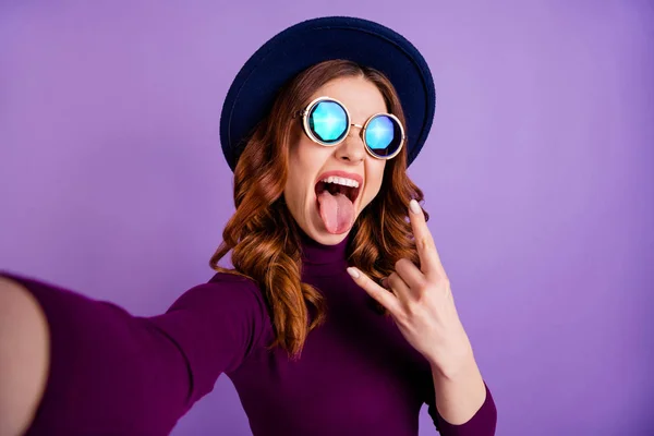 Close up photo of crazy people person make faces photos wearing eyewear eyeglasses isolated over violet purple background — Stock Photo, Image