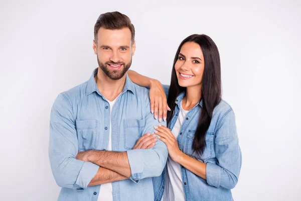 Portret van zijn hij haar ze mooi uitziende Shine aantrekkelijke mooie Tender vrolijk vrolijke inhoud blij personen soulmate uitgaven tijd datum geïsoleerd over licht wit pastel achtergrond — Stockfoto