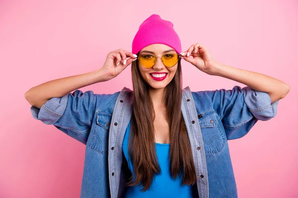 Close-up portrait of her she nice-looking attractive lovely charming cute glamorous feminine content cheerful cheery straight-haired girl holding specs isolated over pink pastel background — Stock Photo, Image