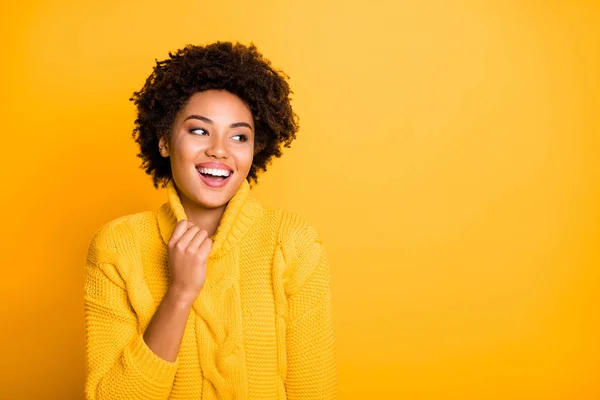 Photo of amazing dark skin lady listening funny joke wear warm knitted pullover isolated yellow background — Stock Photo, Image