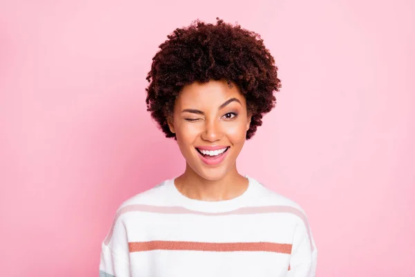 Photo of flirty cheerful charming fascinating cute black girlfriend blinking you smiling toothily beaming shine isolated over pink pastel color background — ストック写真