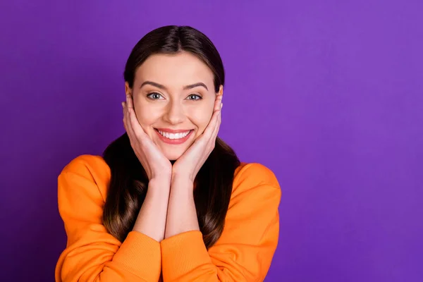 Close-up portrait of her she nice attractive lovely cute winsome content delighted cheerful cheery girl good day mood isolated over bright vivid shine vibrant violet purple lilac color background — ストック写真