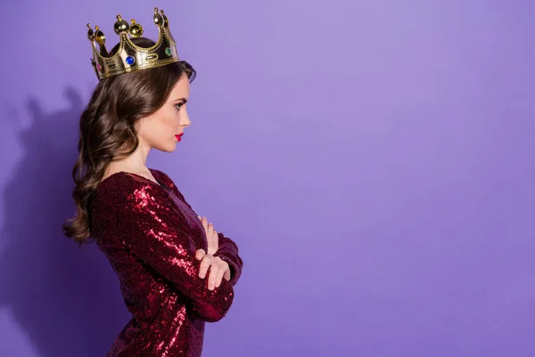 Profile photo of attractive lady prom queen status golden crown head arms crossed arrogant bossy person arms folded wear sequins burgundy dress isolated pastel violet color background — Stock Photo, Image