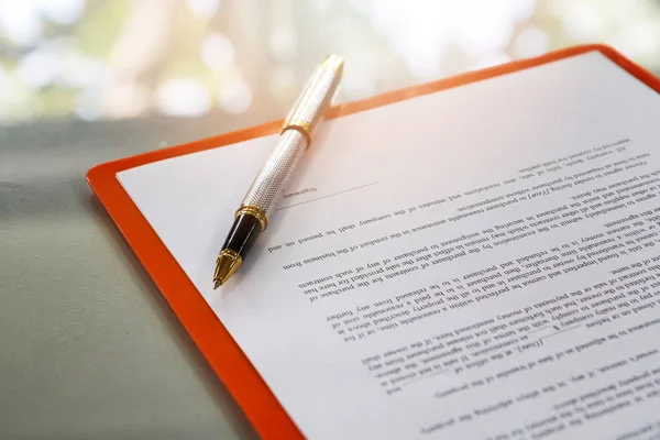 Uma Caneta Preparação Papel Contratual Para Assinar Contrato — Fotografia de Stock