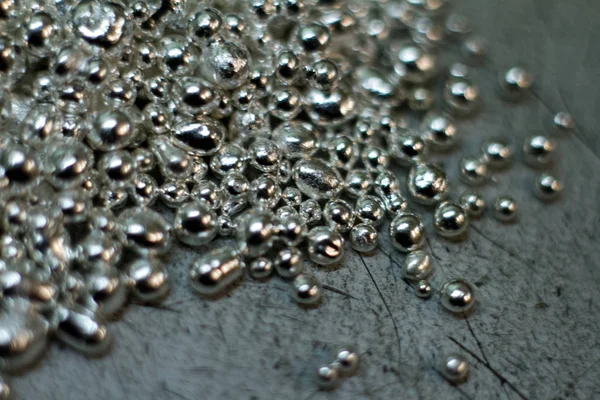 Fecho de uma gota de prata para o fabrico de jóias feitas à mão — Fotografia de Stock