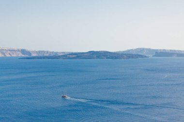 Yunanistan 'daki adaların yakınında deniz teknesiyle
