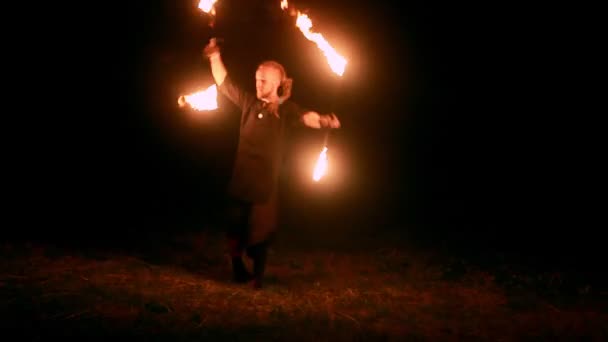 Kharkiv Ucrania Julio 2019 Artista Muestra Espectáculo Fuego Por Noche — Vídeos de Stock
