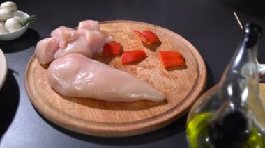 Fileto ve dolmalık biber kesme tahtası