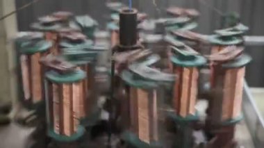 Bir bobin üzerinde bir Tel sarma