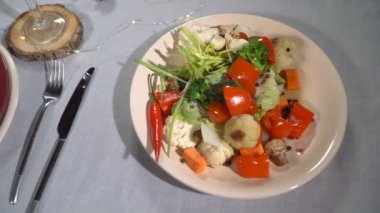 Noel masasında Sebze Güveç