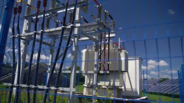 Transformator in een zonne-energie station — Stockvideo