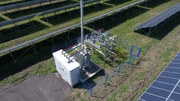 Przelot nad Elektrownia słoneczną. Badanie lotnicze — Wideo stockowe